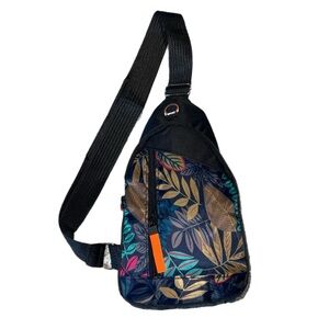 New Tropical Leaf Crossbody Bag